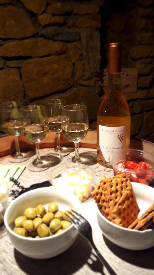 Saint-Blaise Charmante Maison Villageoise 5 Personnes Happyday Neuchatel מראה חיצוני תמונה
